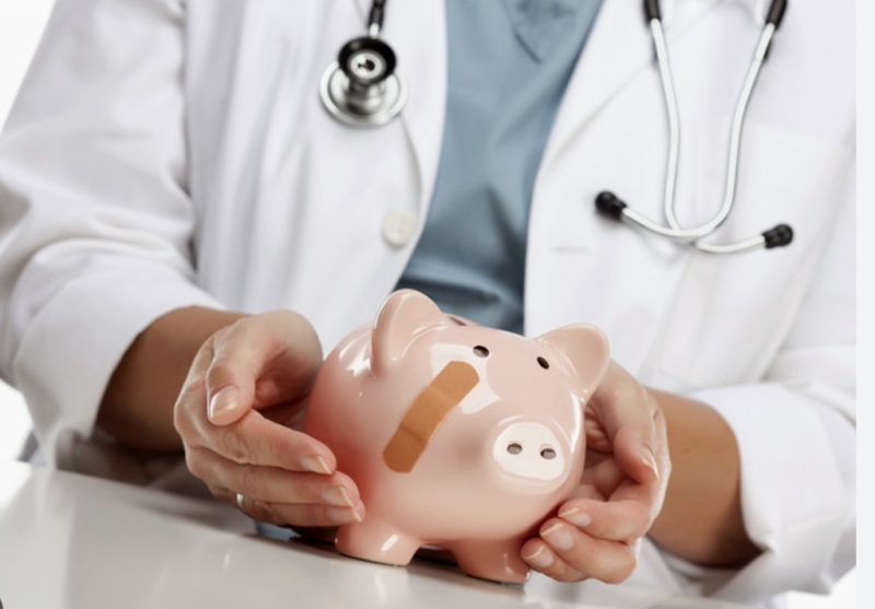 Кыргызстан: Министр Эркин Чечейбаев отреагировал на анонимное обращение медиков