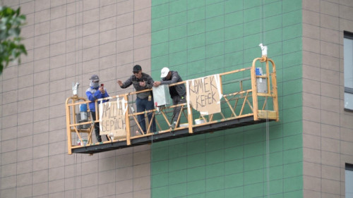 Казахстан: Бастовавших в Костанае строителей арестовали