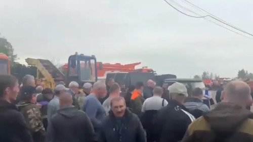 Россия: Смоленские рабочие объявили забастовку из-за отказа руководства предприятия от переговоров